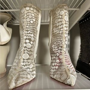 christian louboutin heels size 40